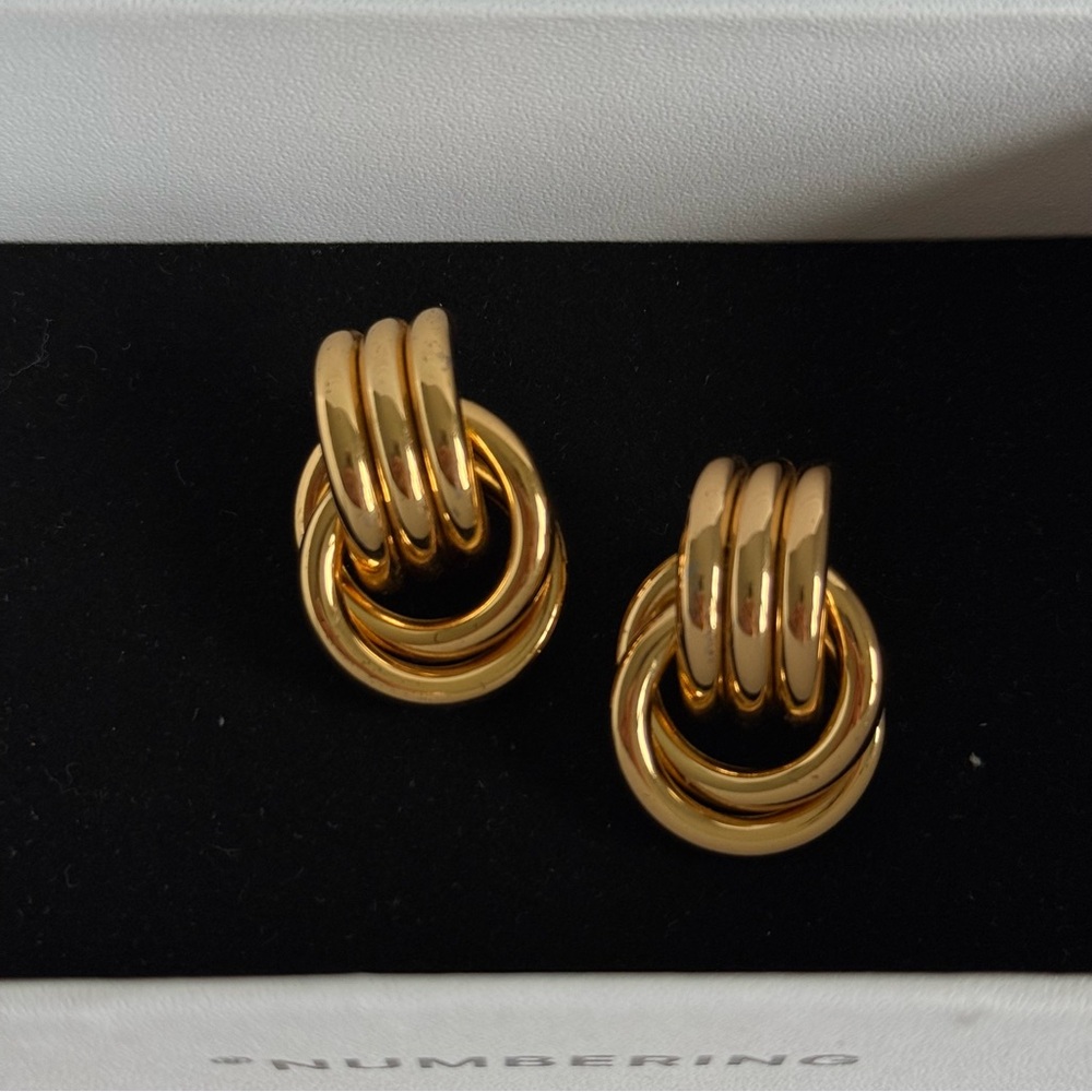 Heaven Mayhem Double Knot earrings